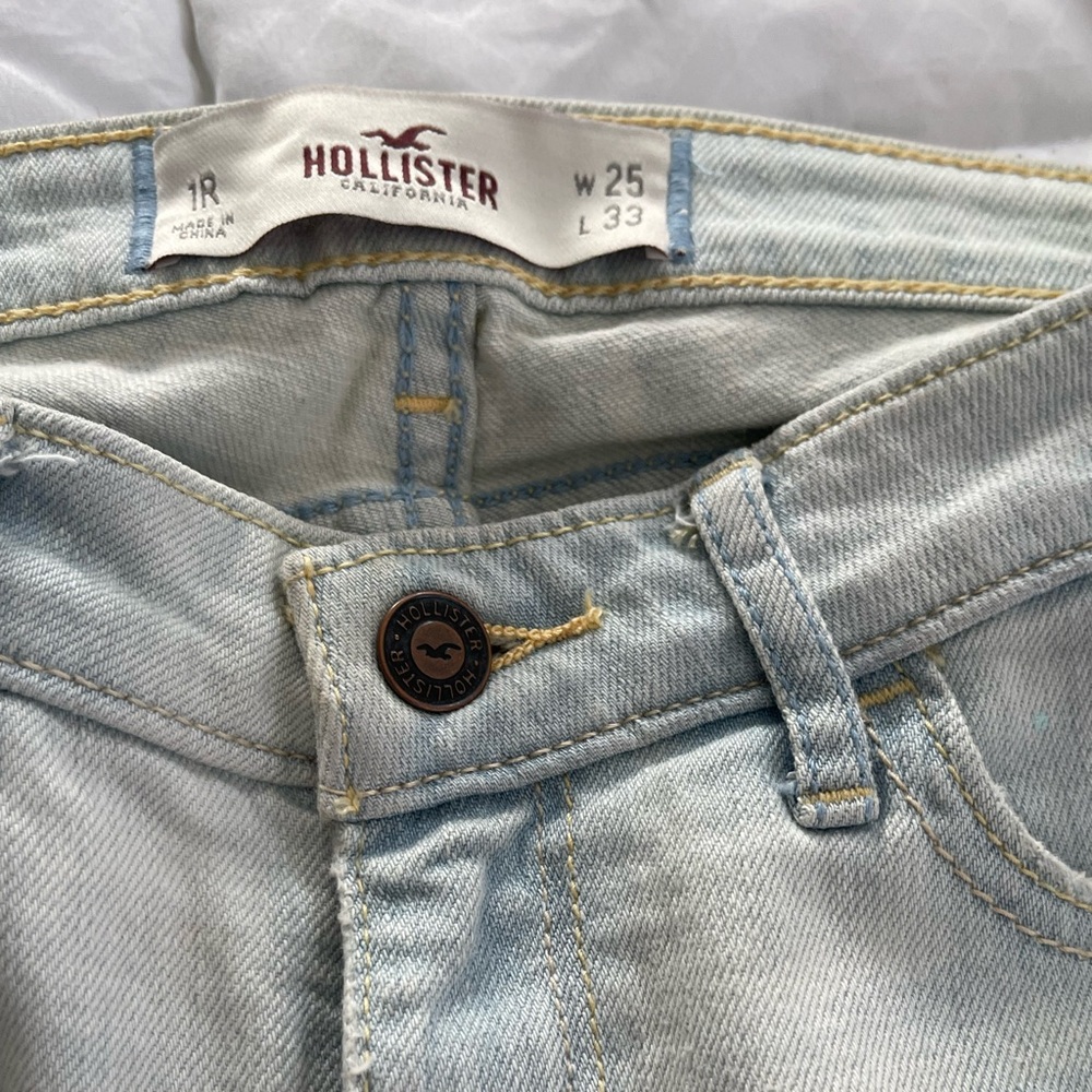 Hollister Jean